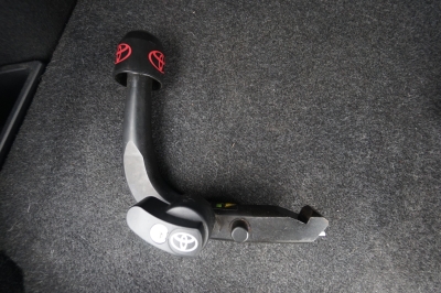 Toyota Auris 1.6 Life+ |8-fach bereift| |Kamera| |AHK|