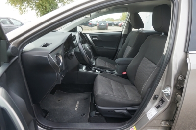 Toyota Auris 1.6 Life+ |8-fach bereift| |Kamera| |AHK|