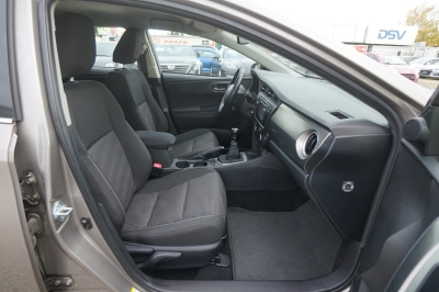 Toyota Auris 1.6 Life+ |8-fach bereift| |Kamera| |AHK|