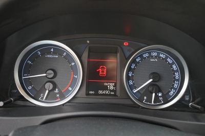 Toyota Auris 1.6 Life+ |8-fach bereift| |Kamera| |AHK|