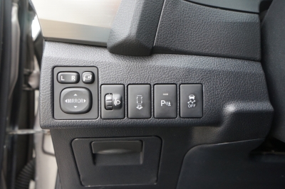 Toyota Auris 1.6 Life+ |8-fach bereift| |Kamera| |AHK|