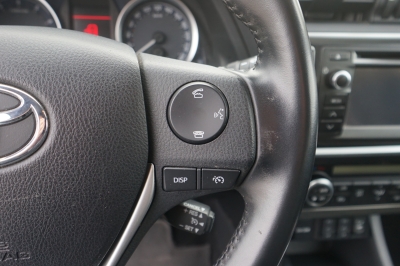 Toyota Auris 1.6 Life+ |8-fach bereift| |Kamera| |AHK|