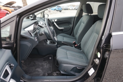 Ford Fiesta 1.6 TDCi Titanium |Klimaautomatik| |AHK|