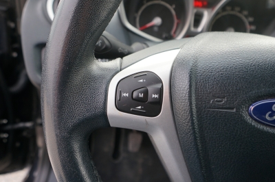 Ford Fiesta 1.6 TDCi Titanium |Klimaautomatik| |AHK|