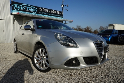 Alfa Romeo Giulietta 1.4 TB Turismo |8-fach Alu| |Leder|