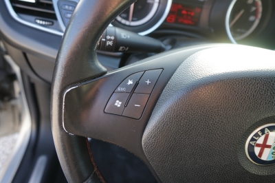 Alfa Romeo Giulietta 1.4 TB Turismo |8-fach Alu| |Leder|