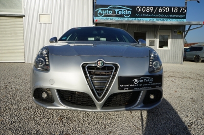 Alfa Romeo Giulietta 1.4 TB Turismo |8-fach Alu| |Leder|