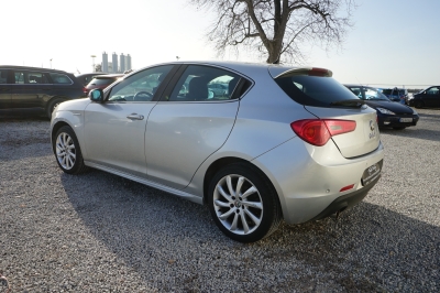 Alfa Romeo Giulietta 1.4 TB Turismo |8-fach Alu| |Leder|
