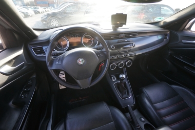 Alfa Romeo Giulietta 1.4 TB Turismo |8-fach Alu| |Leder|