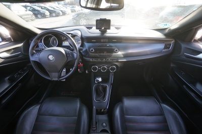 Alfa Romeo Giulietta 1.4 TB Turismo |8-fach Alu| |Leder|