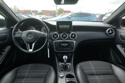 Mercedes-Benz A 180 BlueEfficien. |Bi-Xenon| |Bluetooth| |EU6|