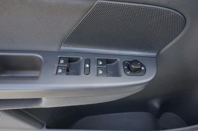 VW Golf V 1.6 Variant Comfortline |HU: 10/27| |PDC|