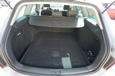 VW Golf V 1.6 Variant Comfortline |HU: 10/27| |PDC|