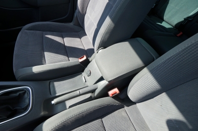 VW Golf V 1.6 Variant Comfortline |HU: 10/27| |PDC|