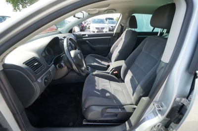 VW Golf V 1.6 Variant Comfortline |HU: 10/27| |PDC|