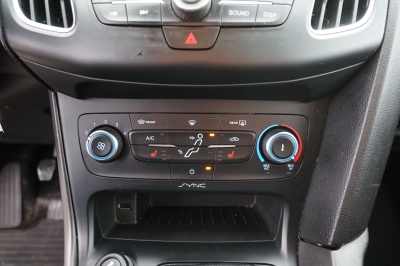 Ford Focus Turnier 1.5 TDCi DPF |EURO6| |Navi| |AHK|