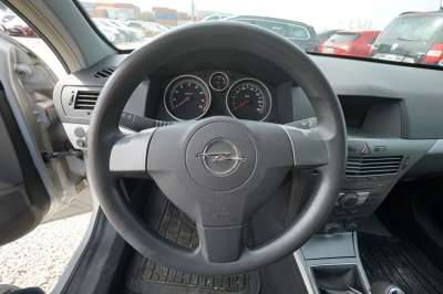 Opel Astra H 1.4 Lim. Enjoy |HU: 04/27| |8-fach b.|