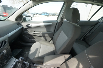 Opel Astra H 1.4 Lim. Enjoy |HU: 04/27| |8-fach b.|