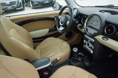 MINI Cooper 1.6 |HU: NEU| |Tempomat| |Leder| |Pano|