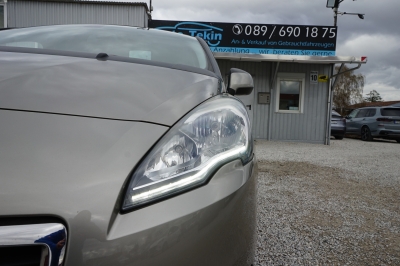 Peugeot 5008 1.6 BlueHDi Active Automatik |KD l&uuml;ckenlos|