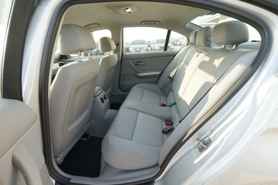 BMW 318i Lim. Automatik |PDC| |Tempomat| |Insp.NEU|