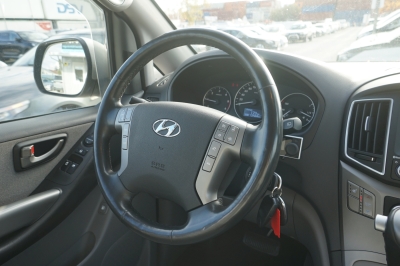 Hyundai H-1 2.5 CRDi Travel Trend Automatik |8-Sitzer|