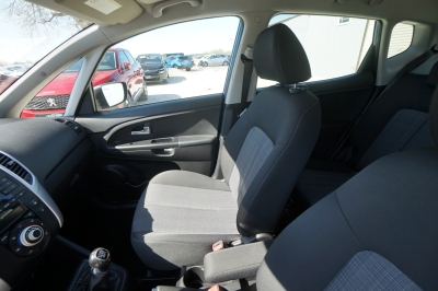 Kia Venga 1.6 CRDi Spirit |HU/AU: 01/28| |8-fach b.|