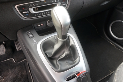 Renault Scenic 2.0 Dynamique Automatik |KD l&uuml;ckenlos|