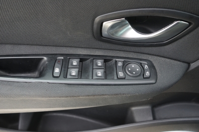 Renault Scenic 2.0 Dynamique Automatik |KD l&uuml;ckenlos|