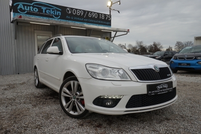 Skoda Octavia Combi RS |Leder| |Xenon| |8-fach Alurad|