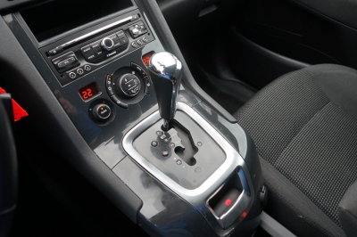 Peugeot 5008 1.6 BlueHDi Active Automatik |KD l&uuml;ckenlos|