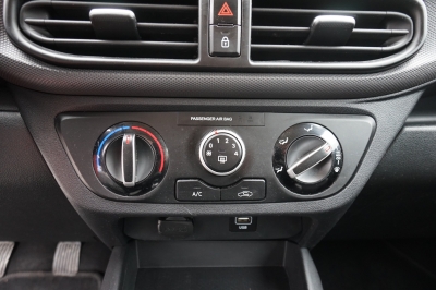 Hyundai i10 1.0 Select |1.Hand| |Allwetter| |Bluetooth|