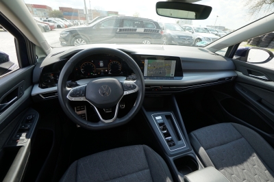 VW Golf VIII 1.0 eTSI Move DSG |CarPlay| |ACC| |LED