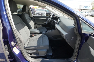 VW Golf VIII 1.0 eTSI Move DSG |CarPlay| |ACC| |LED