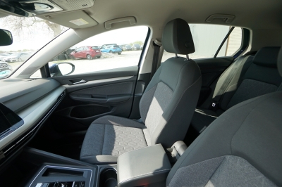 VW Golf VIII 1.0 eTSI Move DSG |CarPlay| |ACC| |LED