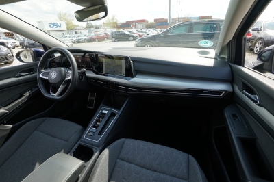 VW Golf VIII 1.0 eTSI Move DSG |CarPlay| |ACC| |LED