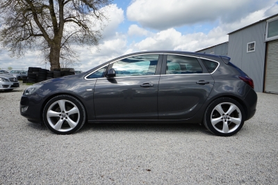 Opel Astra 1.6 Turbo Autom. |Zahnriemen+Insp. frisch|
