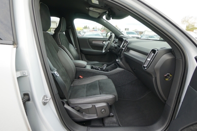 Volvo XC40 T3 Geartronic R-Design |1.Hand| |Kamera|