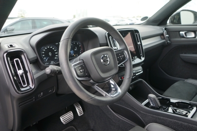 Volvo XC40 T3 Geartronic R-Design |1.Hand| |Kamera|