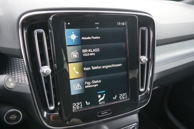 Volvo XC40 T3 Geartronic R-Design |1.Hand| |Kamera|