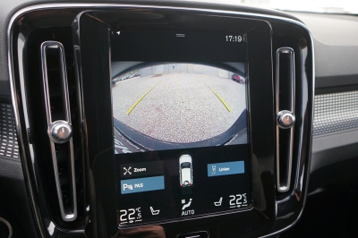 Volvo XC40 T3 Geartronic R-Design |1.Hand| |Kamera|