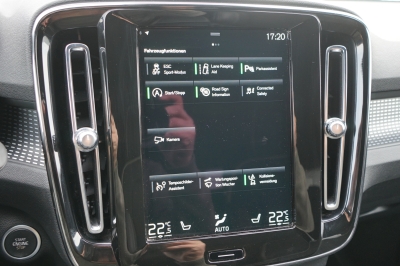 Volvo XC40 T3 Geartronic R-Design |1.Hand| |Kamera|