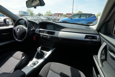 BMW 320d Touring |Tempomat| |Start/Stopp| |Navi|