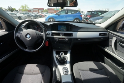 BMW 320d Touring |Tempomat| |Start/Stopp| |Navi|