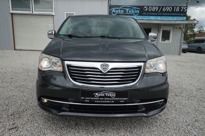 Lancia Voyager 2.8 CRDi Platinum Automatik |7-Sitzer|