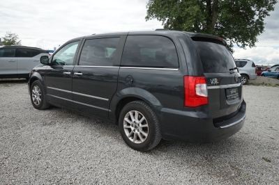 Lancia Voyager 2.8 CRDi Platinum Automatik |7-Sitzer|