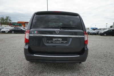 Lancia Voyager 2.8 CRDi Platinum Automatik |7-Sitzer|