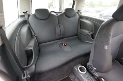 MINI One 1.6 |Klimaanlage| |Sitzheizung| |Bluetooth|