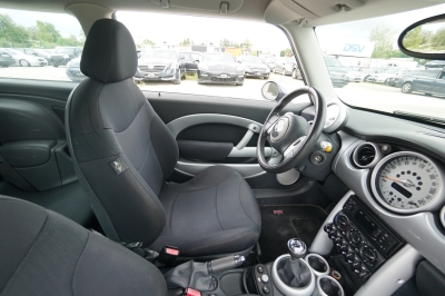 MINI One 1.6 |Klimaanlage| |Sitzheizung| |Bluetooth|