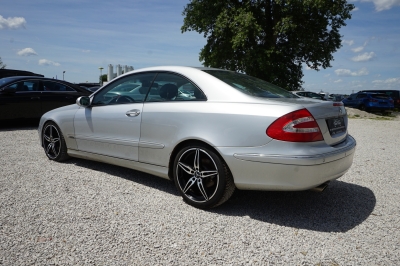 Mercedes-Benz CLK 200 Kompressor Elegance Autom. |Leder| |PDC|